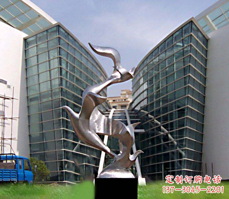 泰安大雁城市不锈钢雕塑
