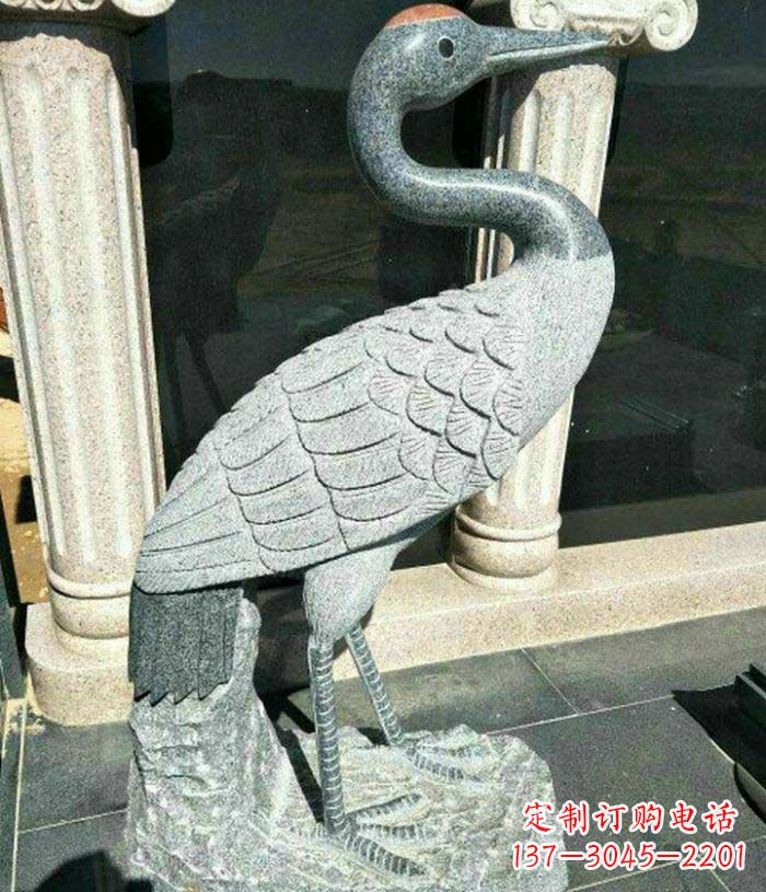 泰安传统工艺精雕丹顶鹤雕塑