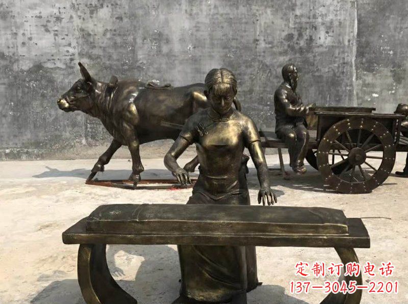 泰安铜制古筝人物校园景观雕塑