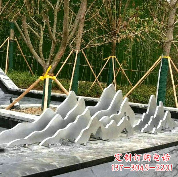 泰安地产假山雕塑不锈钢景观