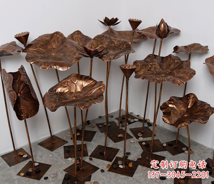 泰安锻铜荷花景观雕塑