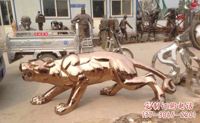 泰安精美不锈钢豹子雕塑