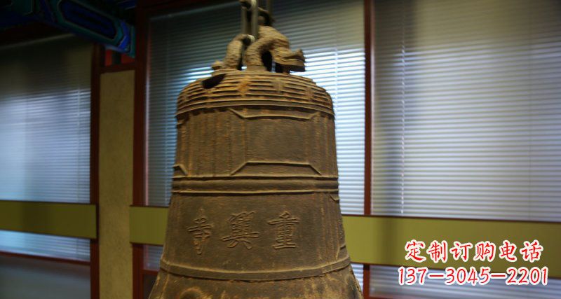 泰安仿古铜钟雕塑定制