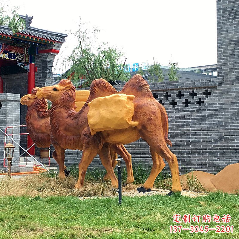 泰安集萃精美的骆驼雕塑
