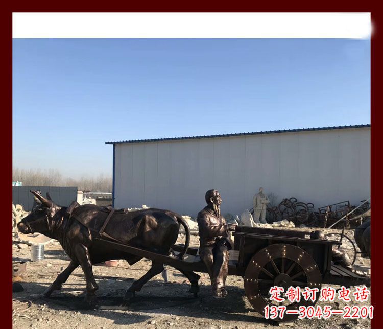 泰安传统工艺技术精雕牛雕塑赶牛车的祖孙俩