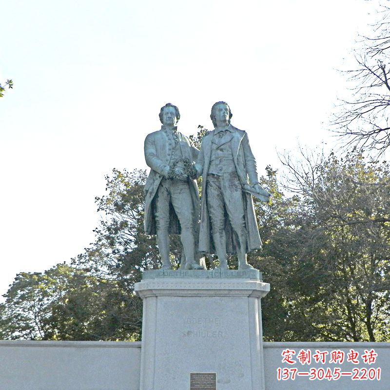 泰安歌德与席勒石雕塑像