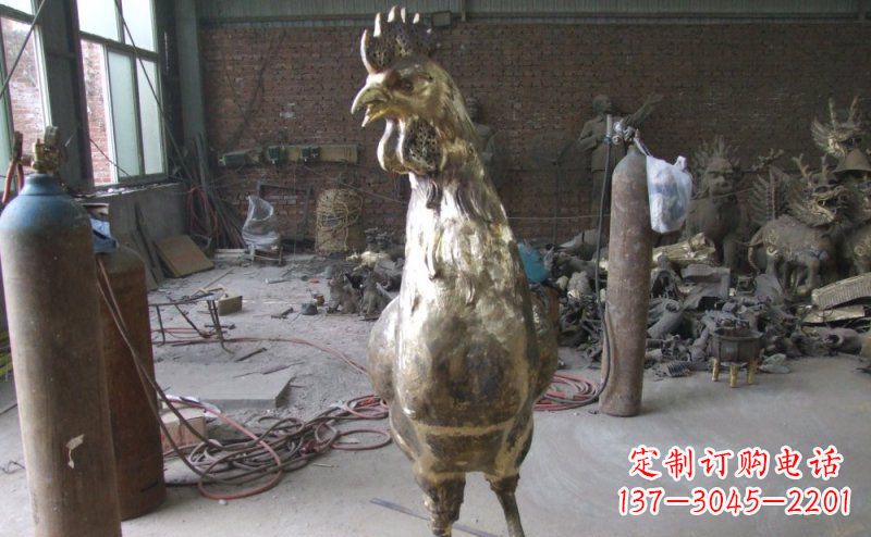 泰安公鸡铸铜动物铜雕