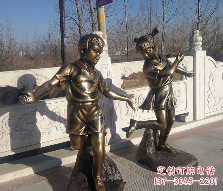 泰安浪漫圆满的精美花篮雕塑