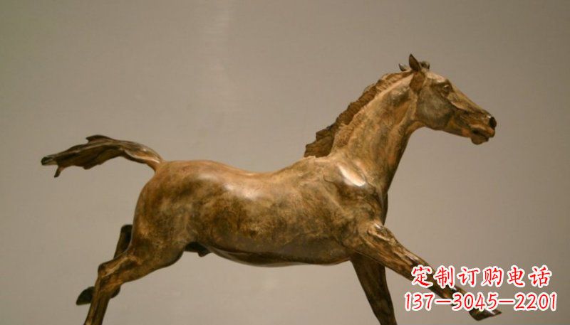 泰安铜雕动物奔跑马