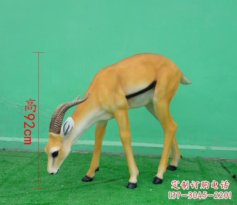 泰安玻璃钢仿真羚羊雕塑