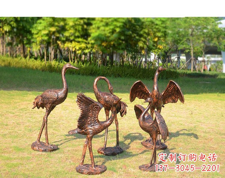泰安仿铜钢玻璃摇头仙鹤雕塑