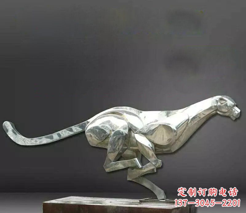 泰安公园不锈钢奔跑的豹子动物雕塑