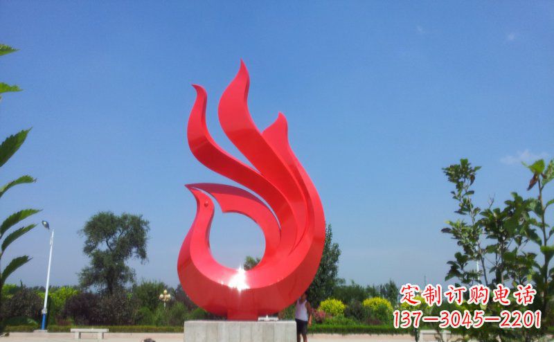 泰安艺术荟萃的凤凰雕塑
