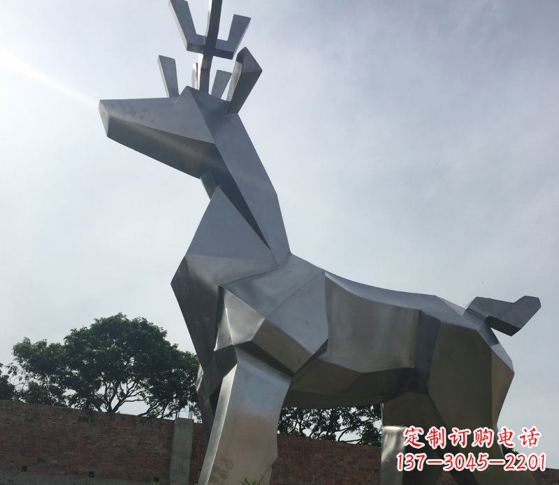 泰安不锈钢几何鹿雕塑