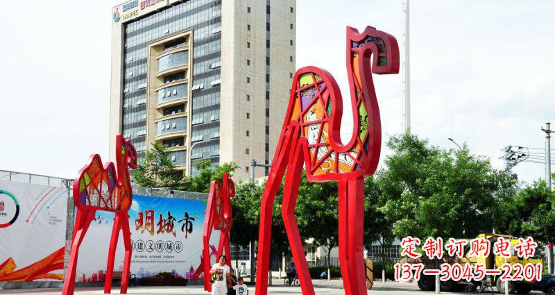 泰安品质精良的公园不锈钢骆驼雕塑
