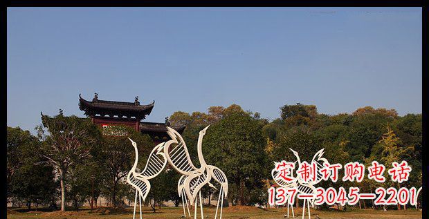 泰安中领雕塑的精美不锈钢仙鹤雕塑