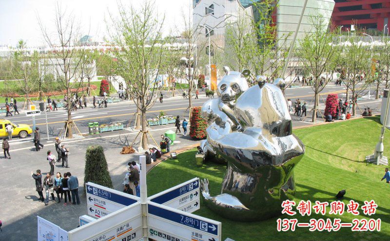 泰安魅力镜面不锈钢熊猫景观雕塑