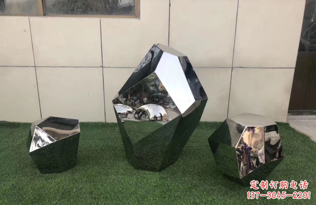 泰安高质感不锈钢鹅卵石雕塑