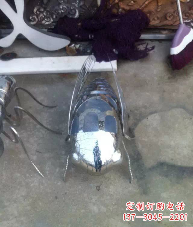 泰安不锈钢动物雕塑