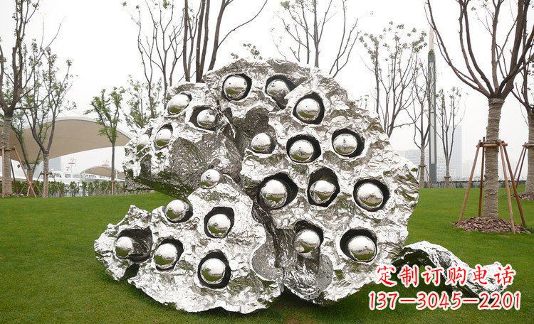 泰安不锈钢莲蓬雕塑浓缩东方文化的美感