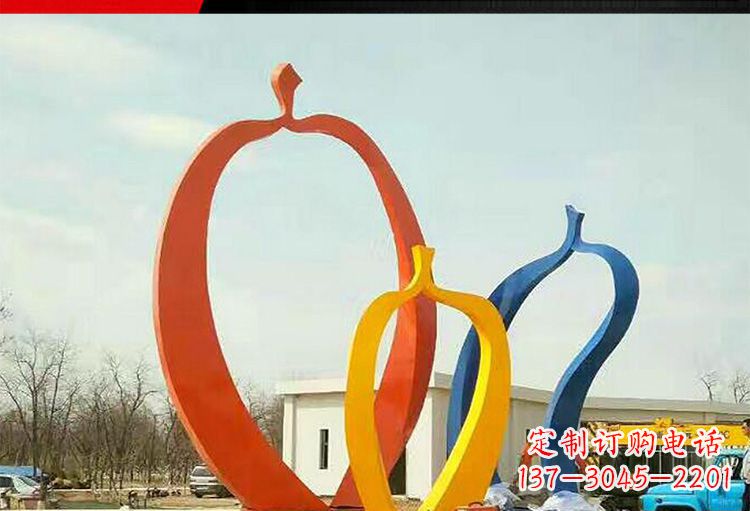 泰安金光闪耀,果实成熟——不锈钢苹果雕塑