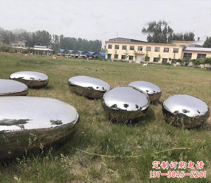 泰安精美不锈钢水滴景观雕塑