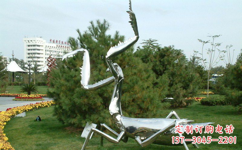 泰安不锈钢雕刻螳螂摆件