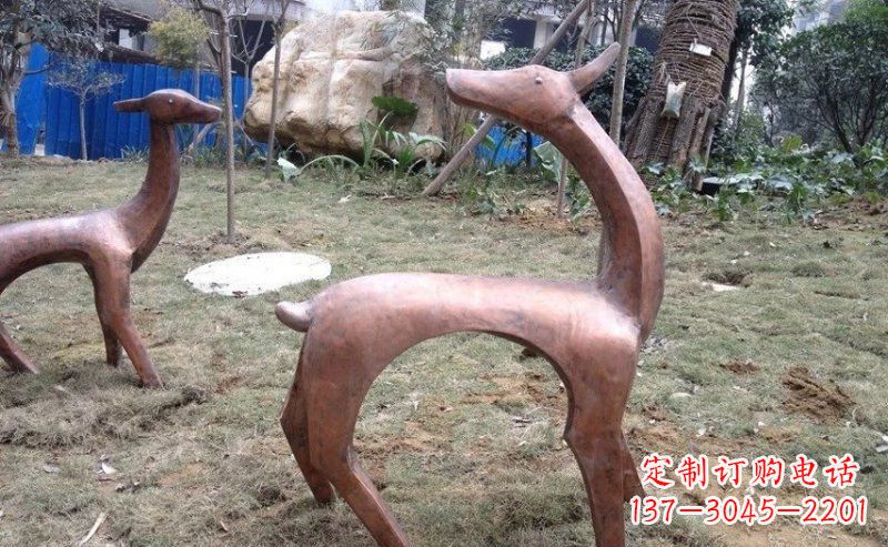 泰安室外铜鹿雕塑