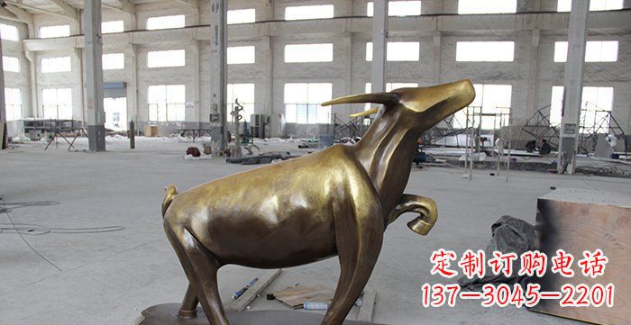 泰安铜制华丽小牛动物雕塑
