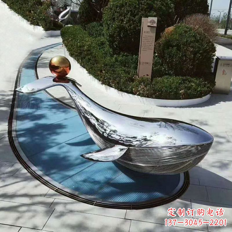 泰安大型不锈钢镜面鲸鱼景观雕塑摆件
