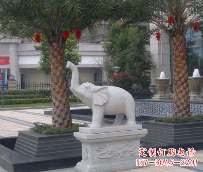 泰安公园动物小象石雕