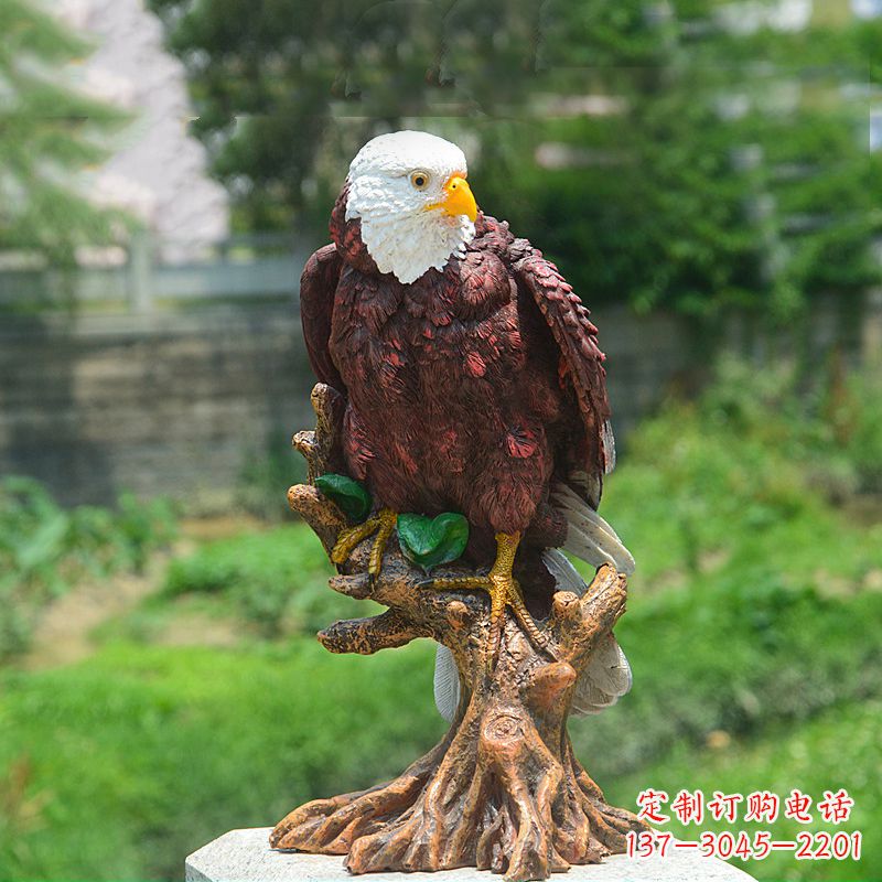 泰安金羽老鹰玻璃钢雕塑