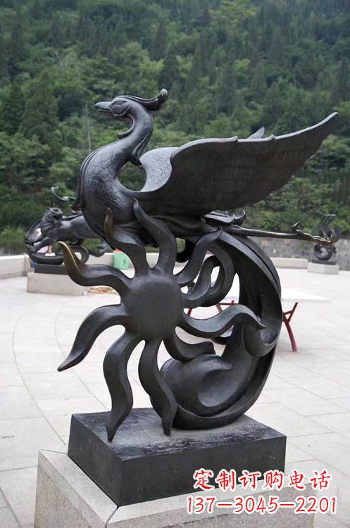 泰安天四灵朱雀神鸟雕塑——象征希望的贵族精神