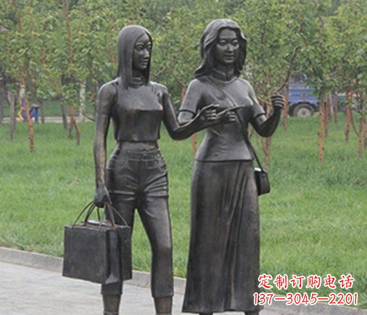 泰安艺术精品铜雕——公园逛街女性人物铜雕塑