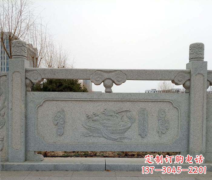 泰安公园户外栏板石雕