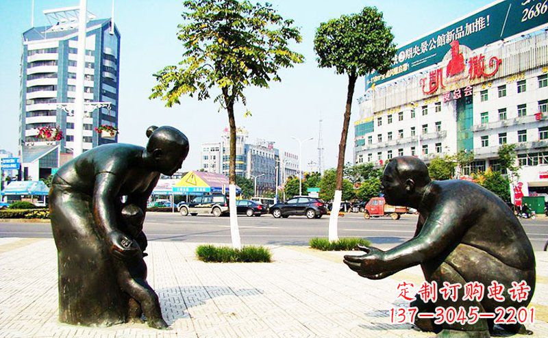 泰安公园景观小孩学走路铜雕