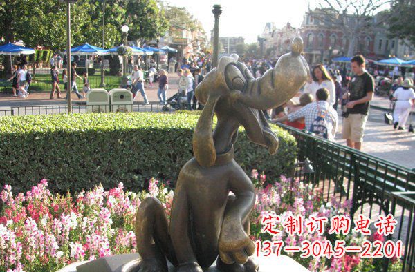 泰安公园卡通小狗动物铜雕