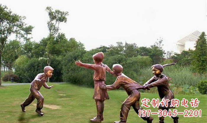 泰安风格多变的老鹰雕塑