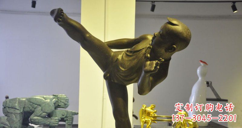 泰安公园练功夫的小男孩人物铜雕