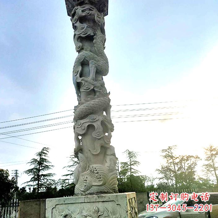 泰安精致的公园龙柱石雕