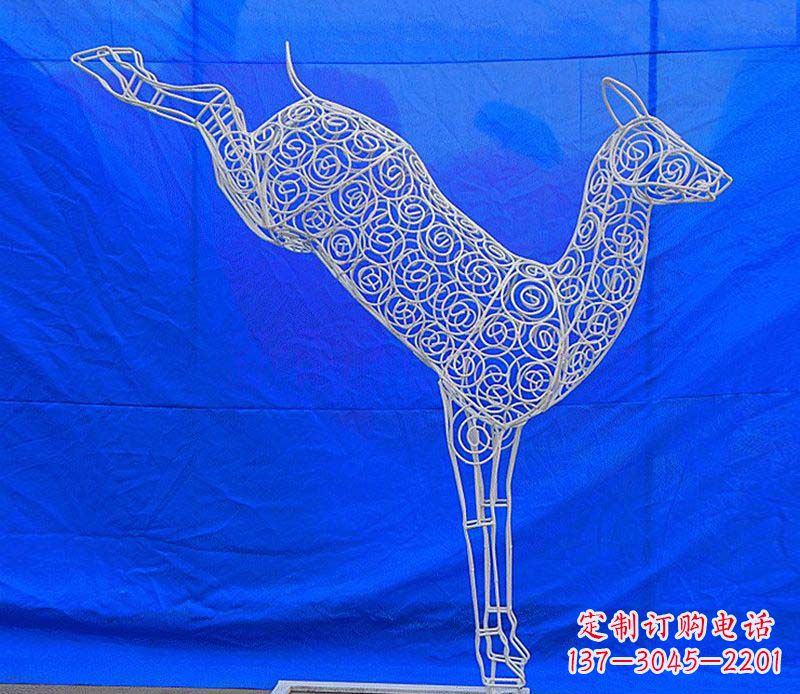 泰安中领雕塑梅花鹿不锈钢镂空雕塑