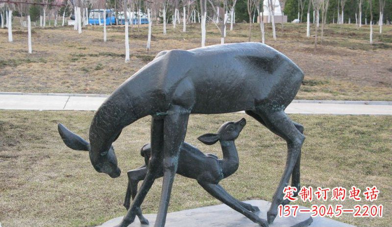 泰安公园母子鹿动物铜雕