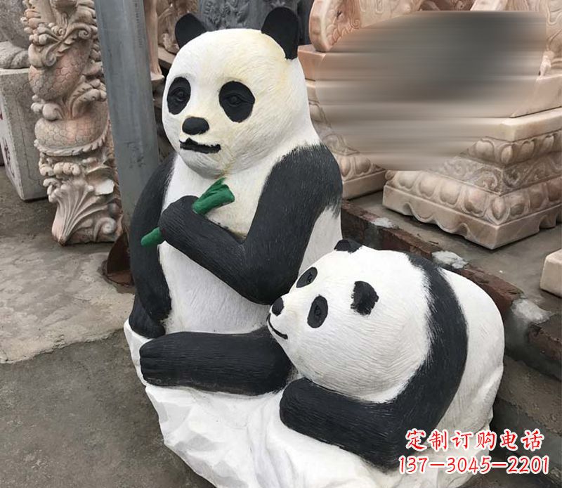 泰安公园母子熊猫石雕