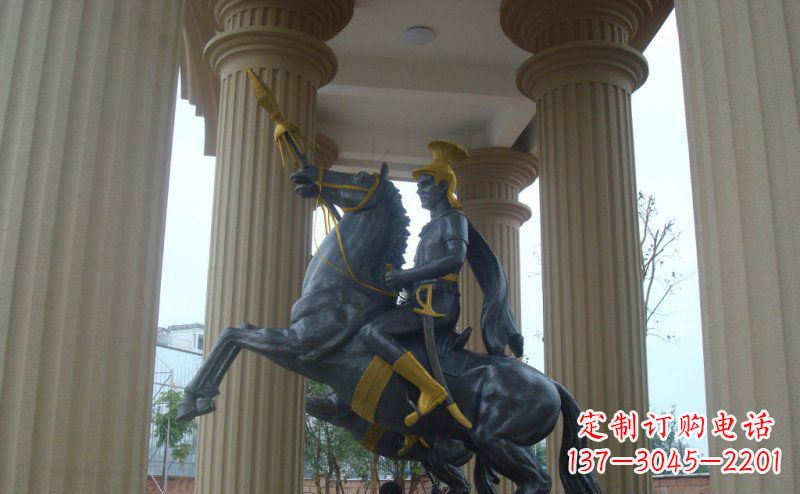 泰安公园骑马的罗马士兵人物铜雕
