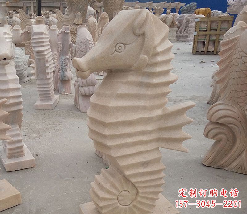 泰安公园石雕喷水海马