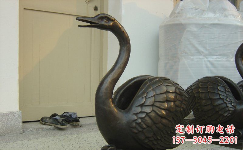 泰安公园天鹅动物铜雕 (3)