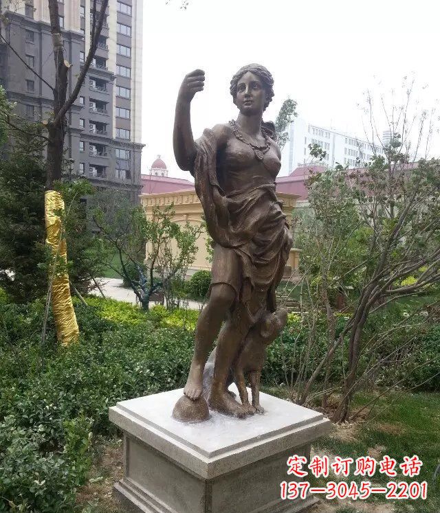 泰安西方女性人物铜雕 象征着勇气与力量