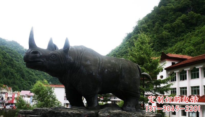 泰安艺术犀牛石雕