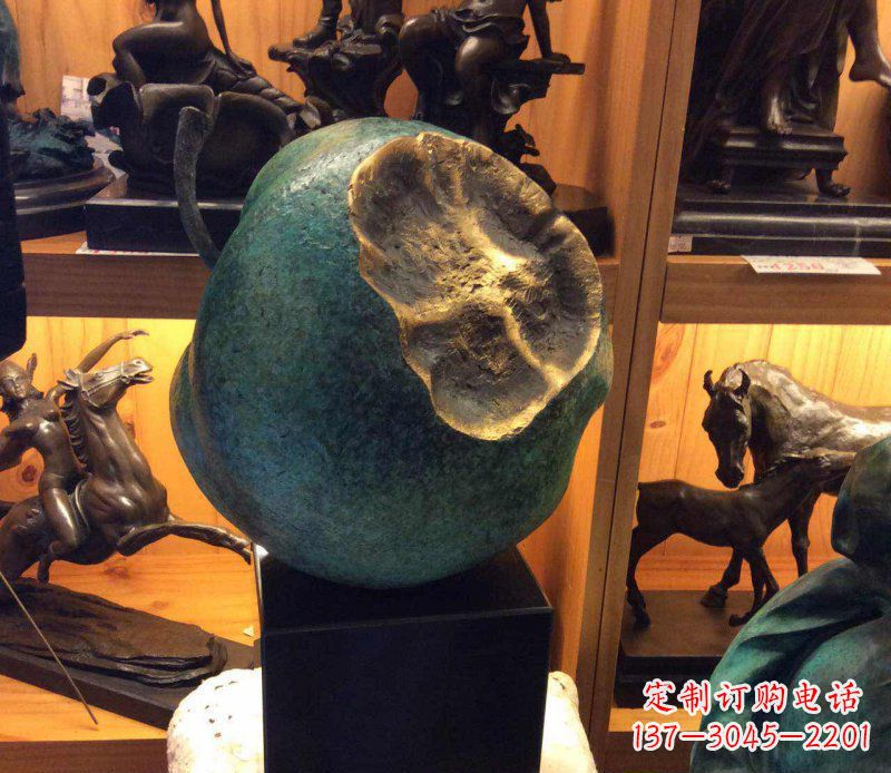 泰安铜质可爱苹果雕塑