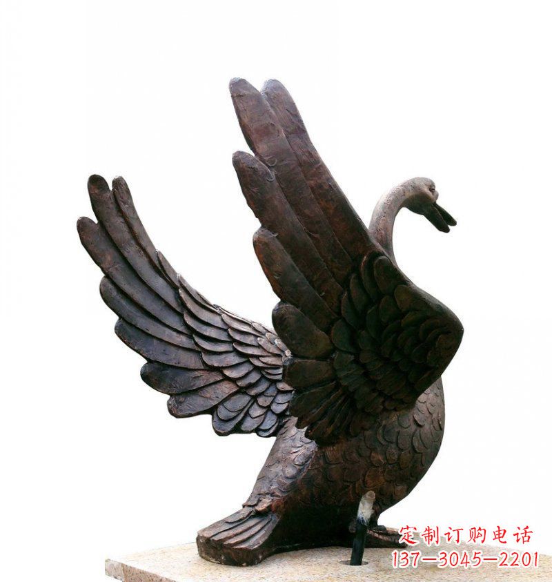 泰安欣赏翱翔的天鹅铜雕